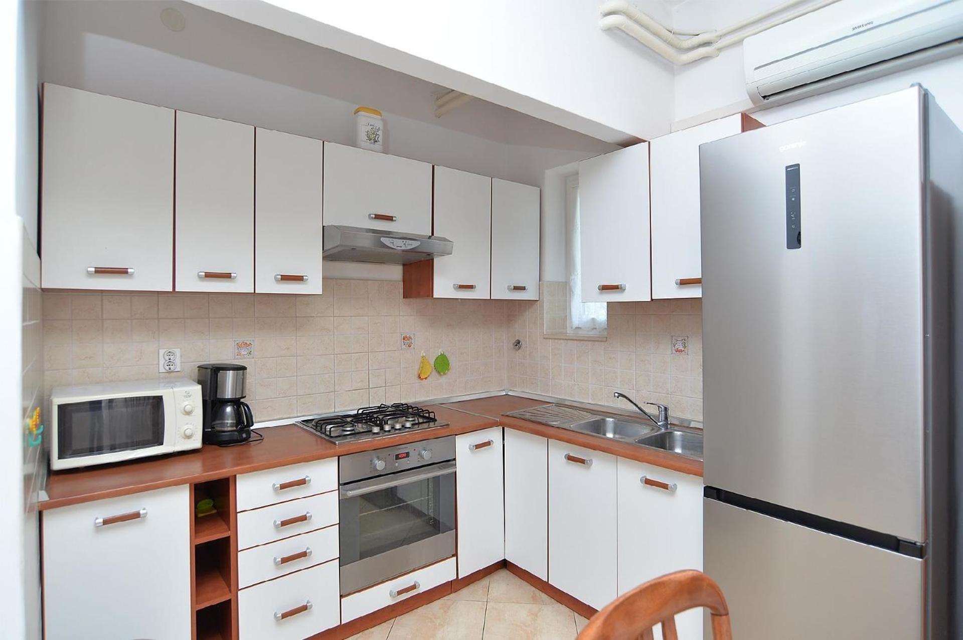 Fuer 8 Personen Ca 85 Qm In Rovinj, Istrien Istrische Riviera Appartement *